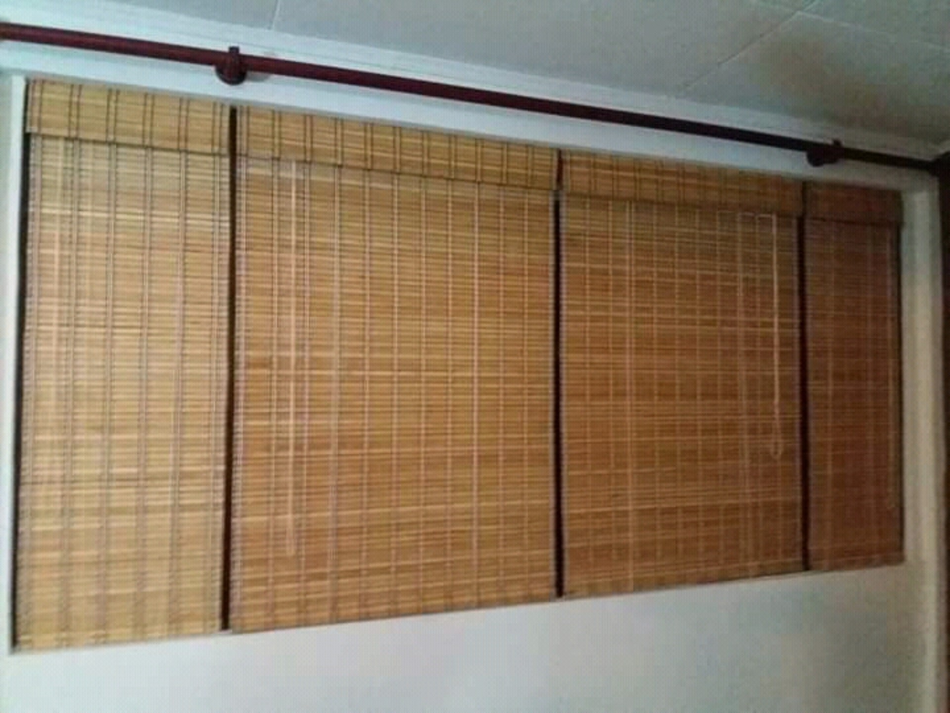 Synthetic Blinds